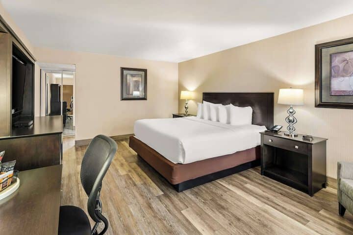 Room 9 of 54