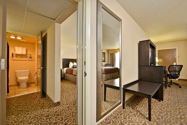 Room 35 of 54