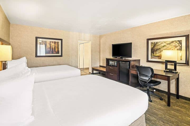 Room 15 of 54
