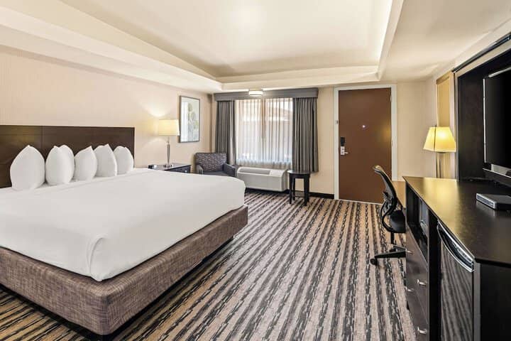 Room 7 of 54